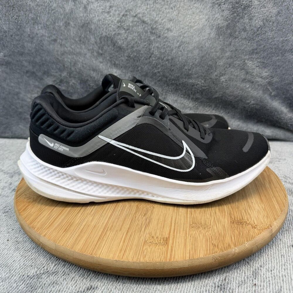 Nike Quest 5 Shoes Mens Size 10.5 Black Running Athletic Sneakers DD0204-001